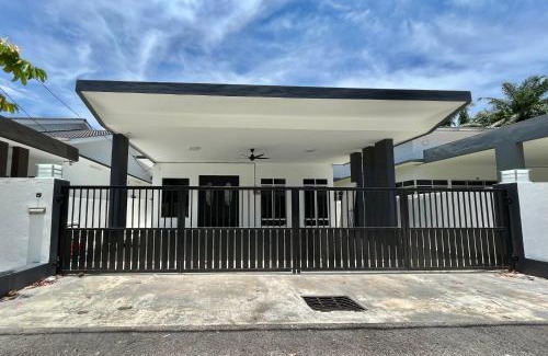 Ayer Tawar Maison | The Place
