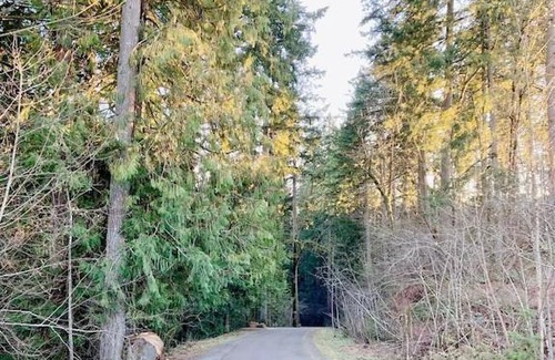 Rock Creek Maison | The Place To Be; With A Hot Tub!