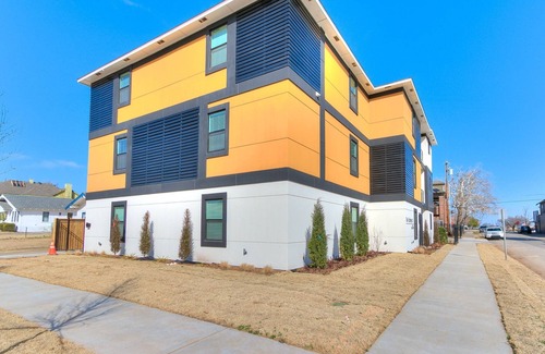 Central Oklahoma City Copropriété | The Plaza VIP Lodge #2
