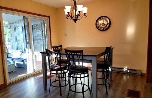 Pocono Mountain Lake Maison | The Pocono's Retreat with a Gameroom, Firepit, and Lake