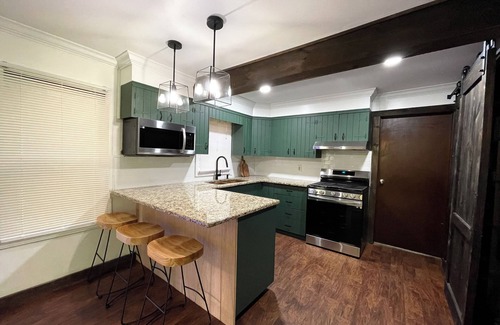 Town of Concord Maison | The Pond House in Springville!