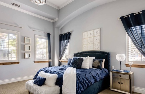Cardinal Hills Estates Maison | The Ponderosa Family Suite Resort!