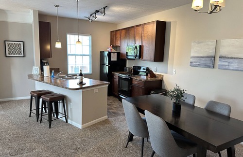 Westerville Appartement | The Pondview Perch | Fast WiFi | Washer/Dryer!