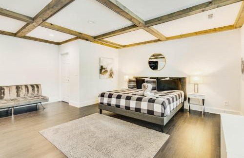 Conyers Maison | The Poolside 4BR Stylish Luxury Sanctuary