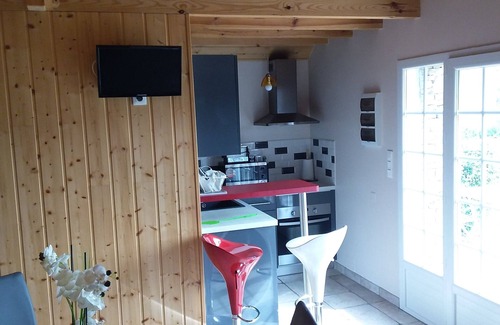 Gurmencon Chalet De Ski | Les granges de la porte d'Aspe à l'entrée de la vallée d'Aspe