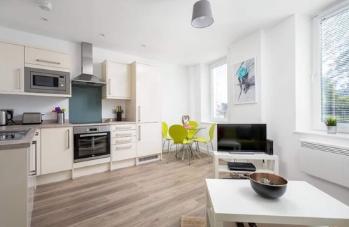 Barnwood Appartement | The Post House One by Fortuna Property, The Post House One Apartment