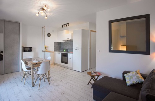 Le Pradet Appartement | LE PRADET Appart 2 pers vue mer plage 50m