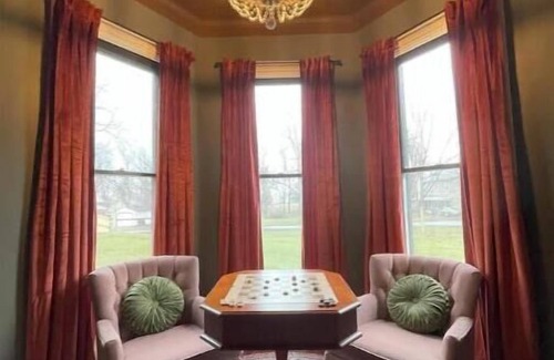 Lodi Maison | The Preacher's Retreat