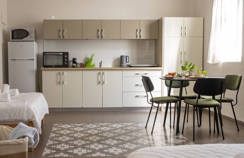 Haifa Appartement | The Printhouse Downtown Studio 10 by Sea N' Rent