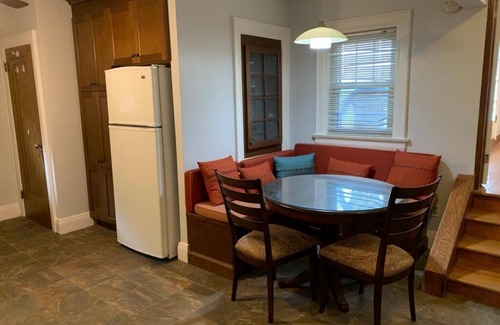 St. Catharines Maison | The property is 20 minutes to Niagara Fall