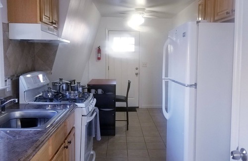 Linden Maison | THE PROPERTY IS LOCATED IN A QUIET AREA, NEAR TO NEWARK AIRPORT & FEW MALLS.
