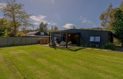 Kuaotunu Maison | The Pumpkin Shed - Kuaotunu Holiday Home