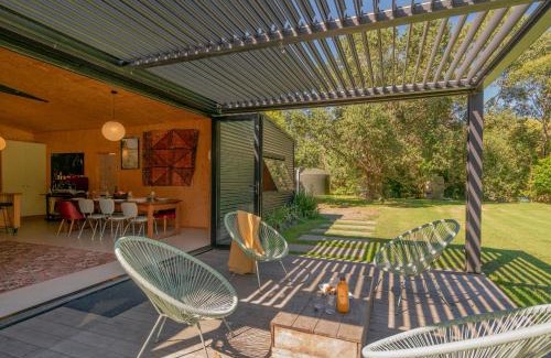 Kuaotunu Maison | The Pumpkin Shed - Kuaotunu Holiday Home
