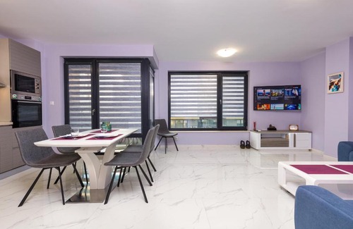 Plovdiv Appartement | The Purple 1DB Apartment with a Parking Spot