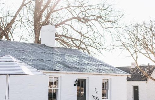 Primrose Valley Appartement | The Quarters - A Peaceful Escape on Historic Farm