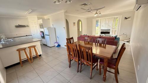 Collingwood Park Maison | The Queen Nest Family House Unit 1