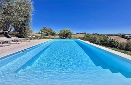 Bettolelle Appartement | The Quercia in historic villa with pool in Senigallia
