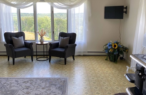 Milton Maison | The Ranch at the Ponderosa. Spacious, quiet, and beautiful views!