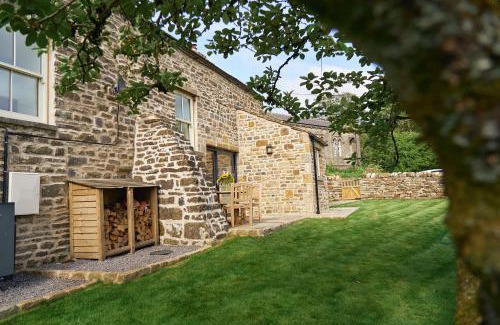 Yockenthwaite Maison | The Reading Rooms