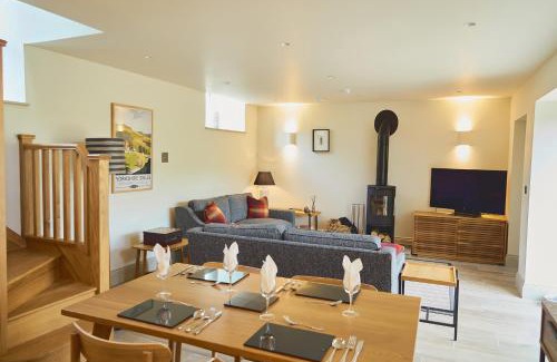Yockenthwaite Maison | The Reading Rooms