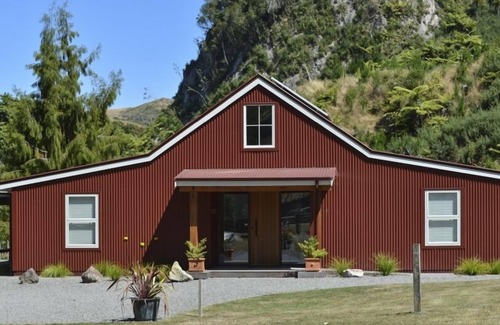 Lake Okareka Maison | The Red Barn is a spacious property - excellent for family holidays