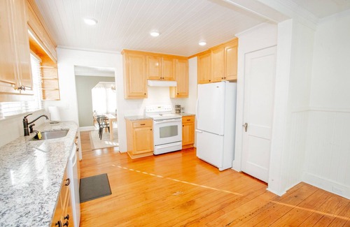 Thomasville Maison | THE RED HILLS HOUSE (Downtown Thomasville)