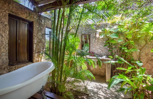Vipingo Villa | La Maison Rouge, une sensation de plage tropicale