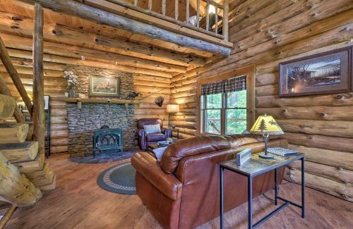 Lakeville Maison | The Red Pine Cabin with Private Pond and Dock!