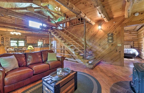 Lakeville Maison | The Red Pine Cabin with Private Pond and Dock!