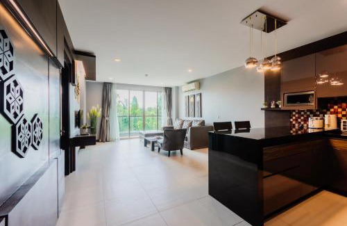Bang Tao Appartement | The Regent Bangtao Apartments gorgeous view of the jungle
