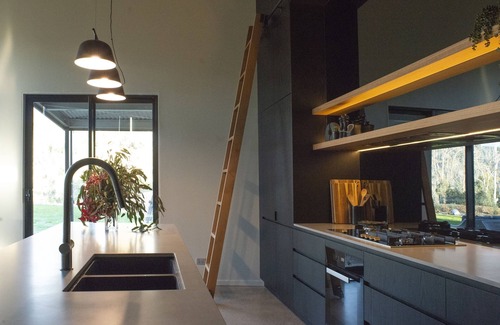 Buxton Maison | The Retreat B&B, offgrid luxury