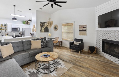 Graford Cabine | The Retreat @ Possum Kingdom Lake! Cabin 2