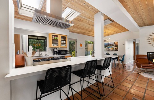 El Mirador Maison | The Ricardo! Mid-century villa + saltwater pool + 5 minutes from downtown PS