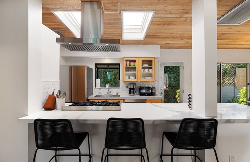 El Mirador Maison | The Ricardo! Mid-century villa + saltwater pool + 5 minutes from downtown PS