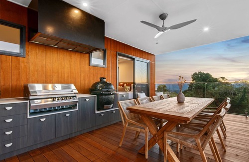 Booroobin Cabine | The Ridge at Maleny - The Deluxe Residence