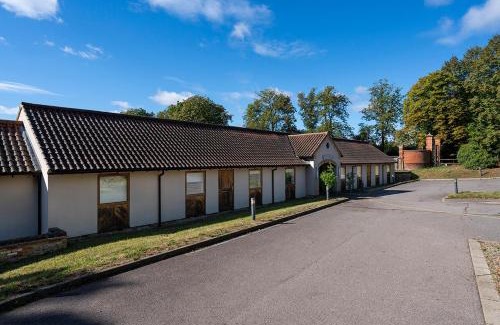 Waltham Cross Hôtel | The Ridings at Theobalds Park