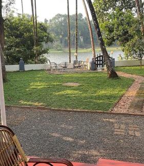 Kumbalam Appartement | The River House