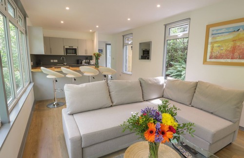 Lerags Cottage | THE RIVER LODGE, romantic, country holiday cottage in Oban