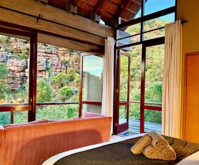 Vaalwater Cabine | The Riverine Lodge