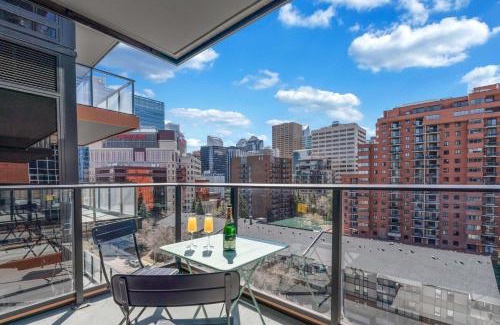 Eau Claire Appartement | The Riverlight Den DT Comfort & Amazing City Views