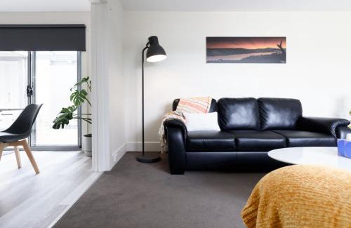 Riverside Maison | The Riverside Hideaway - A Tranquil Escape
