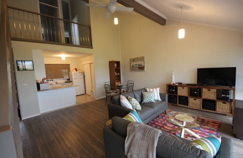 South Coast Maison | The Riverside Townhouse