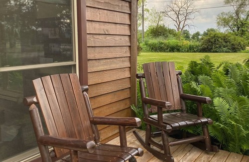 Holcomb Maison | The Rock River Cabin