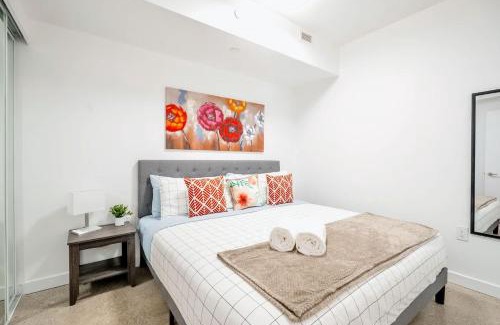 Downtown Toronto Hôtel | The Roland Chic 2BR Basement Suite 2BR Toronto Getaway near Downtown
