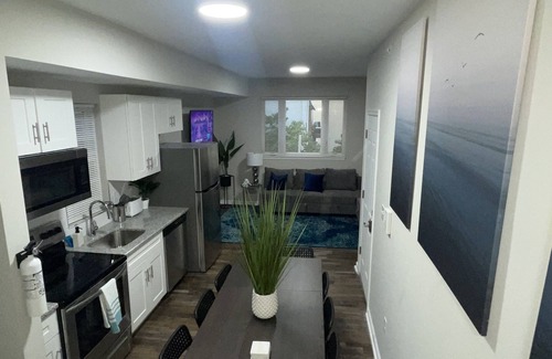 University City Appartement | THE ROOFTOP OASIS