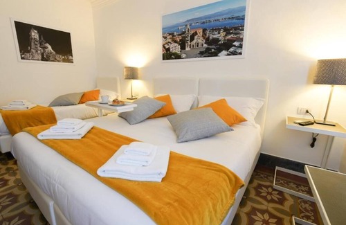 Messina Maison | Les chambres de la Piazza Cairoli, chambre triple de luxe