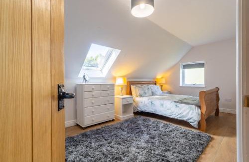 Wendling Maison | The Roost by Big Skies Cottages