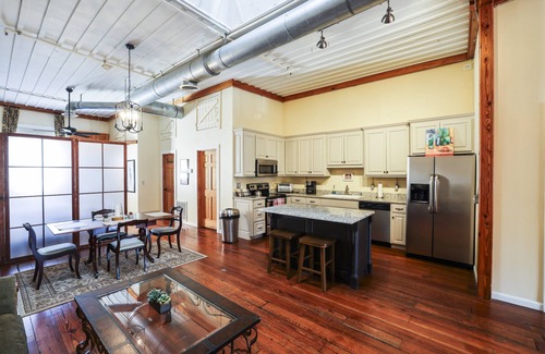 Thomasville Appartement | The Roost - Downtown Thomasville