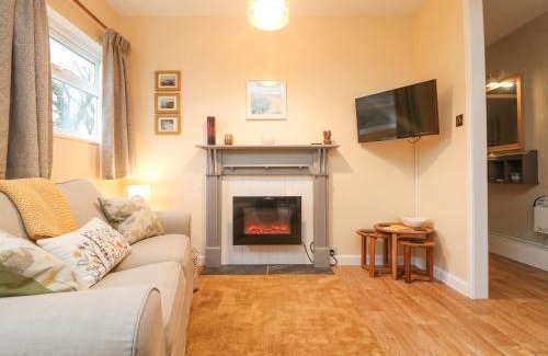 Camborne Maison | The Roost