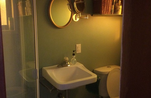 Goshen Maison | The Roost Guest House, home comfort when ATVing, Snowmobiling or visit Sussex!